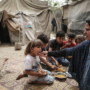 برنامج الأغذية العالمي يطلق «عملية طوارئ» لتوفير الامدادات إلى غزة والضفة الغربية